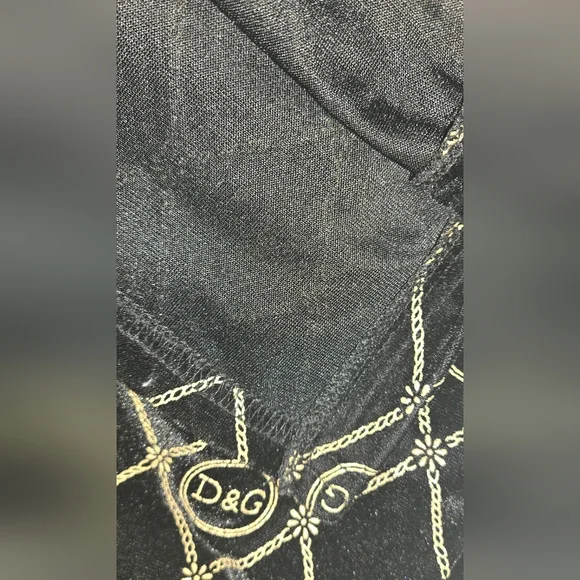 Rare D&G Black and Gold Men's Shirt - Picture 6 of 15